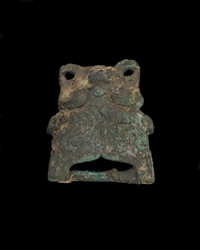Ornament: groteskowa maska zwierzęca (brąz) autorstwa Western Zhou Dynasty Chinese School