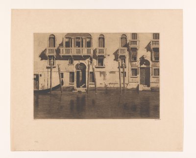 Widok na fasady i pachołki wzdłuż Canale Grande w Wenecji Domy z sześcioma pachołkami, Wenecja (tytuł oryginalny) autorstwa Willem Witsen (signed by artist)
