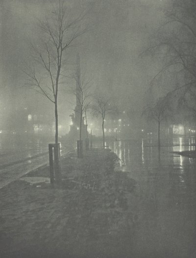 Mokra noc, Columbus Circle, Nowy Jork, c. 1897. autorstwa William A. Fraser