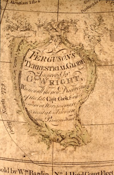 Kartusz na północnym Pacyfiku, ok. 1795 r. (papier mache, grawerowana płyta miedziana, mosiądz, drewno, papier) autorstwa William Bardin