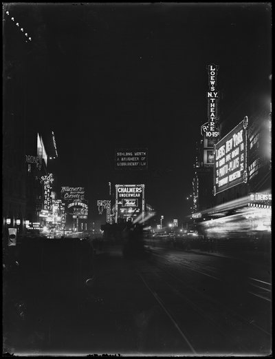 Podświetlane znaki na Times Square, Nowy Jork, 1917 r. autorstwa William Davis Hassler