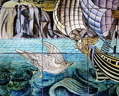 Kafelki przedstawiające galeon autorstwa William de Morgan