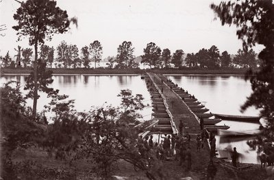 Most pontonowy na rzece James, ca. 1864. autorstwa William Frank Browne