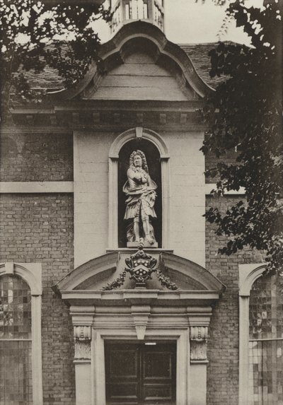 Drzwi, Berkeley Almshouses, Worcester (zdjęcie czarno-białe) autorstwa William Galsworthy Davie