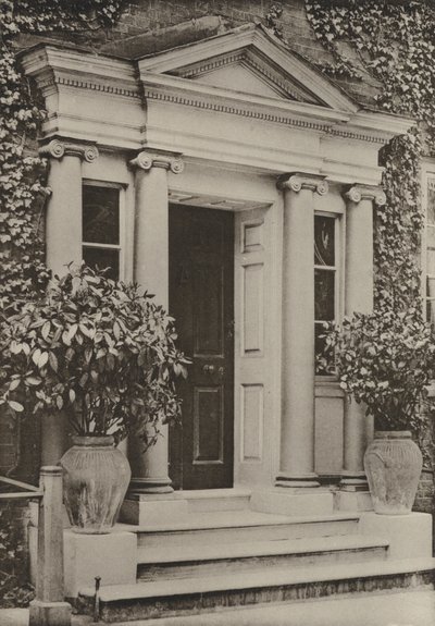 Drzwi, East Pallant, Chichester (zdjęcie czarno-białe) autorstwa William Galsworthy Davie