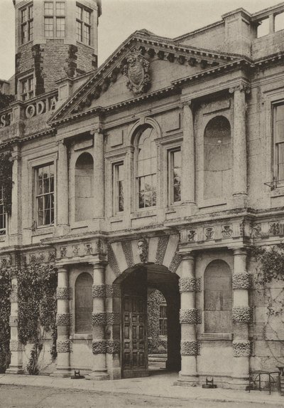 Drzwi, Brama, Zamek Ashby, Northants (zdjęcie czarno-białe) autorstwa William Galsworthy Davie