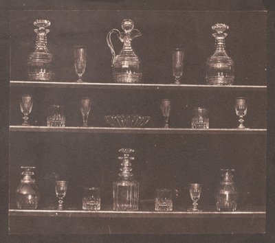 Wyroby ze szkła, 1844. autorstwa William Henry Fox Talbot