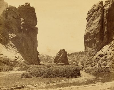 Brama Ogrodu Bogów i Pikes Peak autorstwa William Henry Jackson