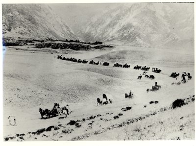 Pionierzy zbierający imigrantów z dworca kolejowego i prowadzący ich do Mormon Salt Lake City autorstwa William Henry Jackson