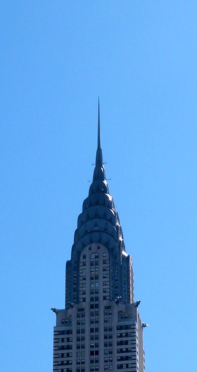 Chrysler Building to wieżowiec w stylu Art Deco w Nowym Jorku, położony we wschodniej części Manhattanu. Ukończony w 1930 roku. autorstwa William Van Alen