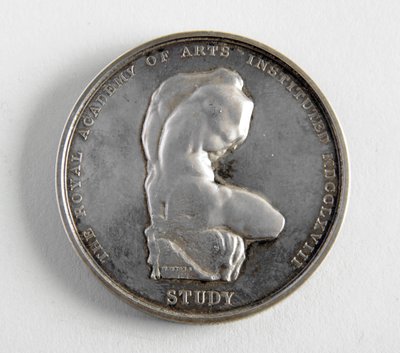 R.A. medal awarded to George Frampton 10.12.1884 for the best model of a figure (metal) autorstwa William Wyon