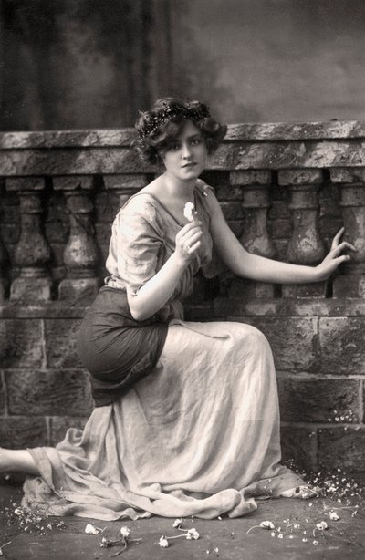 Gabrielle Ray 1883-1973, angielska aktorka, 1900. autorstwa William and Daniel Downey