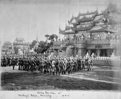 ?Służba Boża w Pałacu Królewskim, Mandalay, 1885?. autorstwa Willoughby Wallace Hooper