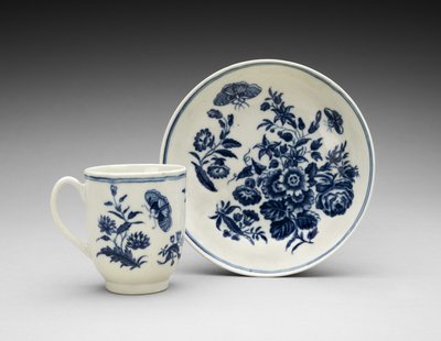 Filiżanka do kawy i spodek 1770-1783 (miękka porcelana z nadrukiem transferowym) autorstwa Worcester Porcelain Manufactory