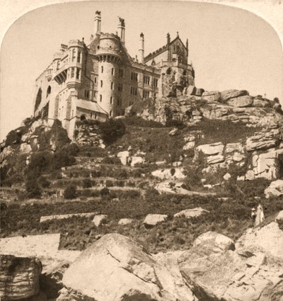 Góra św. Michała, klasztor benedyktynów, Penzance, Kornwalia, 1900. autorstwa Works and Sun Sculpture Studios