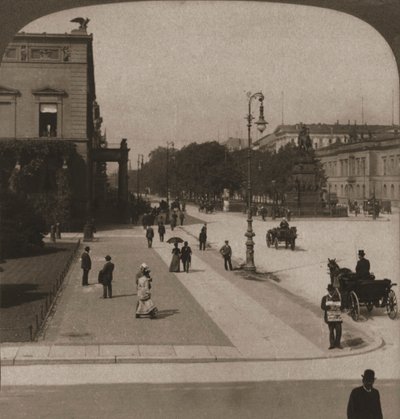 Unter den Linden, Berlin, 1903. autorstwa Works and Sun Sculpture Studios