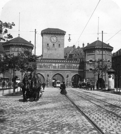 Isartor Isar Gate, Monachium, Niemcy, ok. 1900. autorstwa Wurthle and Sons