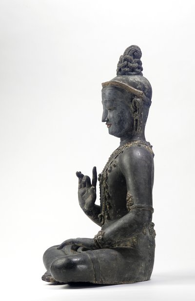 Bodhisattwa w stylu nepalsko-chińskim (lakier, tkanina, ślady niebieskiej, złotej i zielonej farby oraz złoty płatek) autorstwa Yuan Dynasty Chinese School