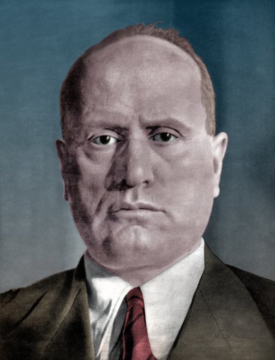 Benito Mussoliniego autorstwa . .