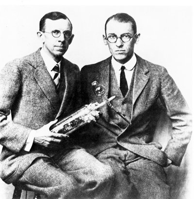Clinton J Davisson i Lester H Germer, amerykańscy fizycy, ok. 1927 r. autorstwa Frederick (attr. to) Barnard