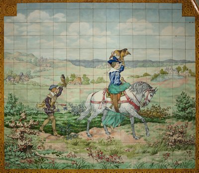 Widok wnętrza, kafelek, malarz Furcy Ernest Tondeur, egzekutor Boch Frères La Louvière, drugi panel, scena polowania ze szlachcicem i szlachcianką z sokołami autorstwa . .