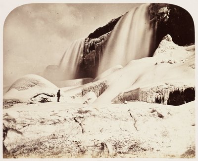 Część American Falls, z jaskiniami autorstwa John Pardon