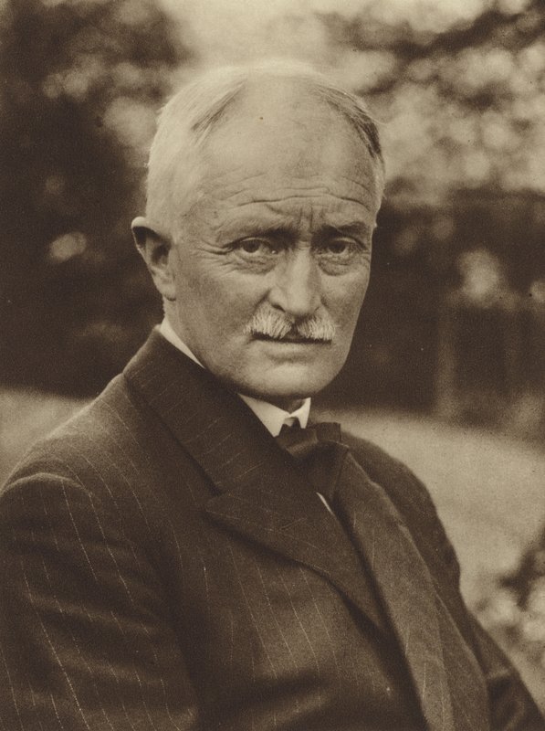 John Masefield, angielski poeta (czarno-białe zdjęcie) autorstwa (after) English photographer