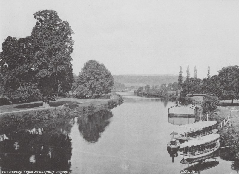 Rzeka Severn z mostu Stourport (zdjęcie czarno-białe) autorstwa (after) English photographer
