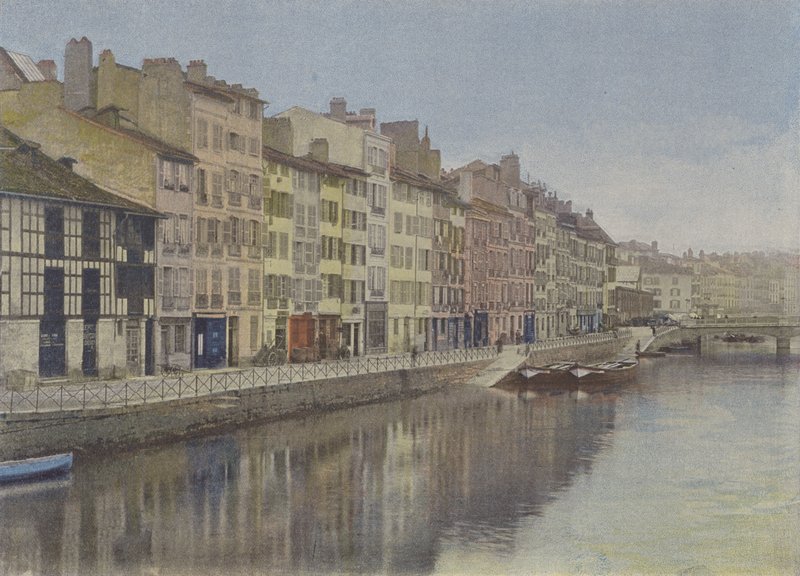Bayonne, Nabrzeże Nive (kolorowe zdjęcie) autorstwa (after) French Photographer