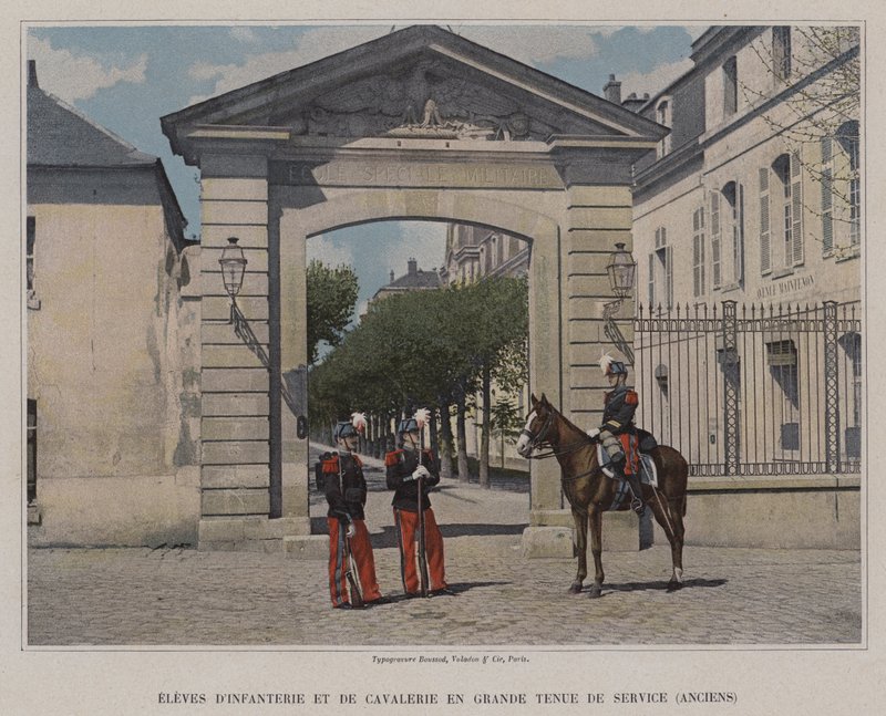 Uczniowie piechoty i kawalerii w pełnym stroju służbowym, dawni (kolorowe zdjęcie) autorstwa (after) French Photographer