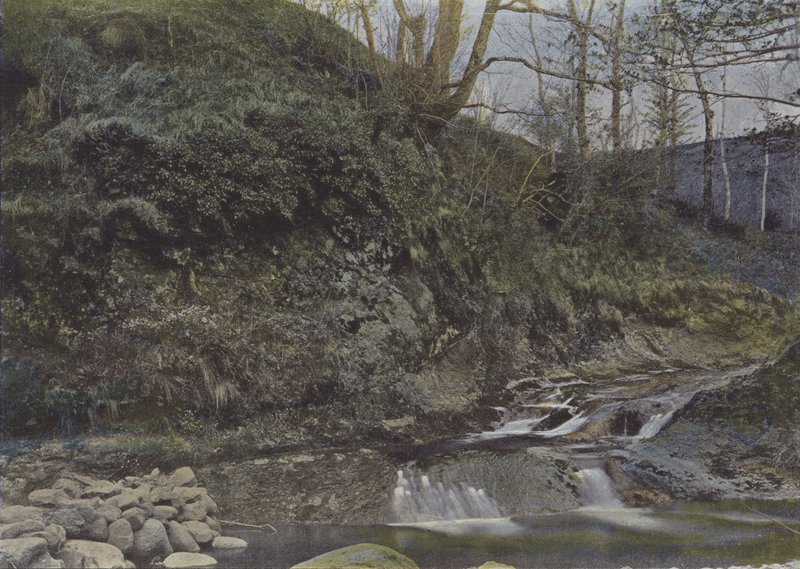 Dolina Cere, niedaleko Vic-sur-Cere (kolorowe zdjęcie) autorstwa (after) French Photographer