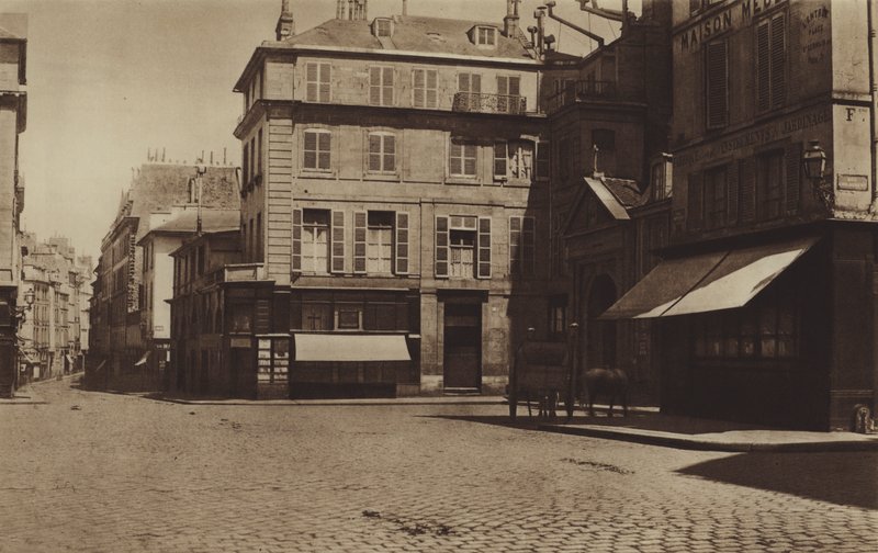 Place Saint-Germain-des-Pres i rue Bonaparte (zdjęcie czarno-białe) autorstwa (after) French Photographer