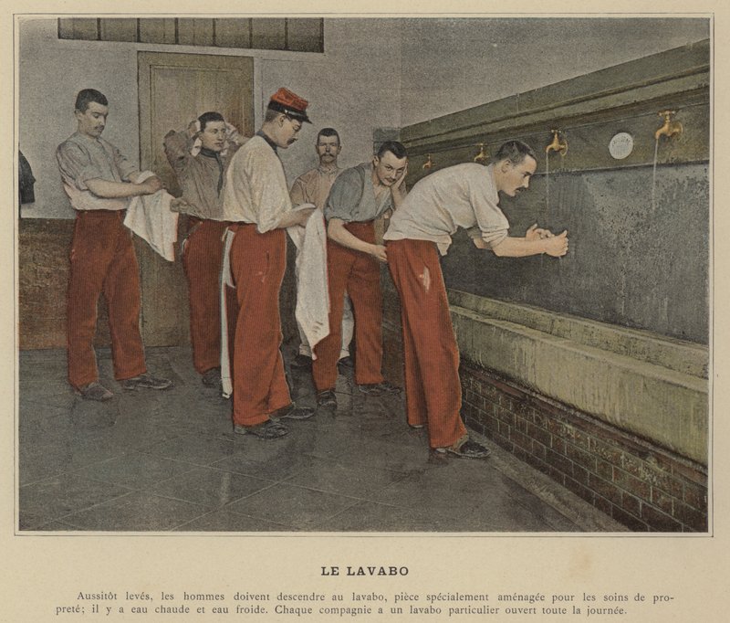 Le Lavabo (zdjęcie kolorowe) autorstwa (after) French Photographer