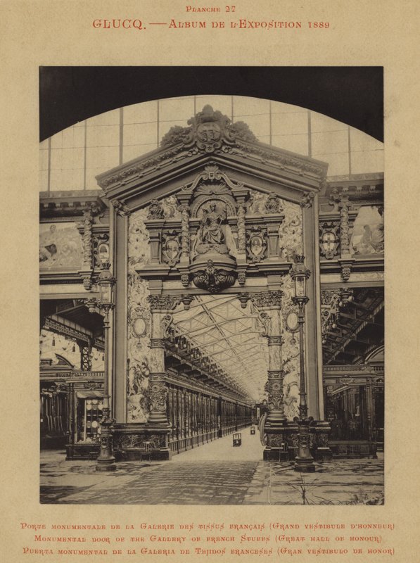 Monumentalne drzwi galerii francuskich produktów, Wielka Sala Honorowa (zdjęcie czarno-białe) autorstwa (after) French Photographer