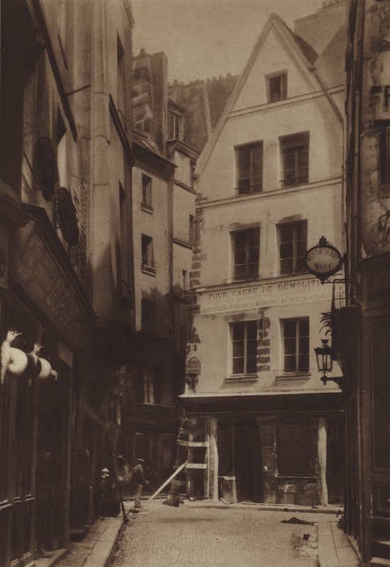 Rue Pirouette i Rue Mondetour (zdjęcie czarno-białe) autorstwa (after) French Photographer