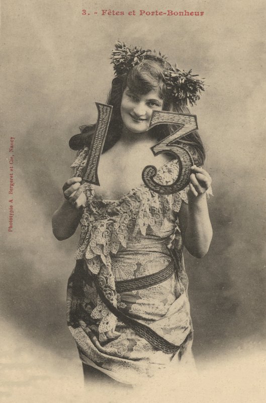 Amulety szczęścia, numer 13 autorstwa French Photographer
