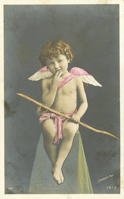 Siedzący cherubin autorstwa French Photographer