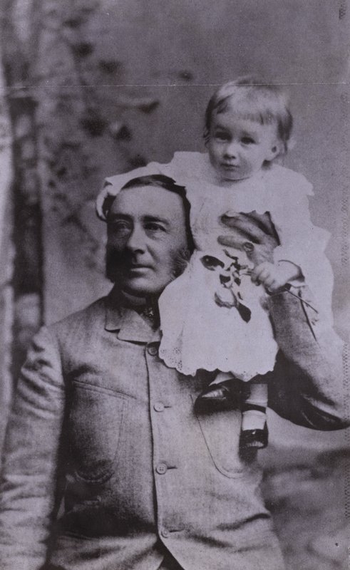 Franklin D Roosevelt, amerykański polityk i 32. prezydent Stanów Zjednoczonych, jako małe dziecko z ojcem autorstwa American Photographer (after)