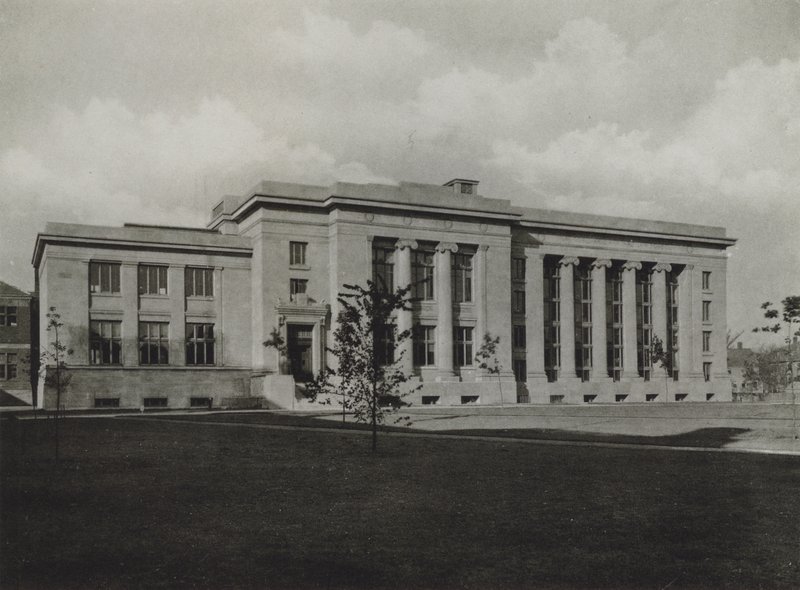 Harvard University: Langdell Hall, Harvard Law School (zdjęcie czarno-białe) autorstwa American Photographer (after)