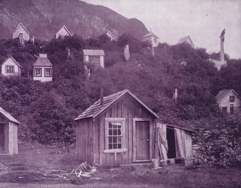 Indyjskie domy grobowe w pobliżu miasta Juneau na Alasce (zdjęcie czarno-białe) autorstwa American Photographer (after)