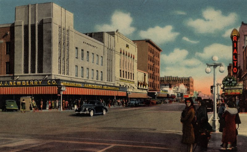 Phoenix, Arizona: Washington Street, na wschód od ratusza (zdjęcie) autorstwa American Photographer (after)