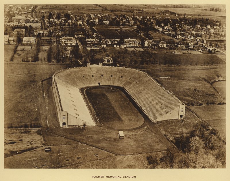 Uniwersytet Princeton: Palmer Memorial Stadium (zdjęcie czarno-białe) autorstwa American Photographer (after)