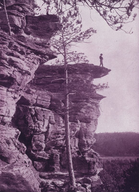Signal Rock, niedaleko Camp Douglas, Wisconsin (zdjęcie czarno-białe) autorstwa American Photographer (after)