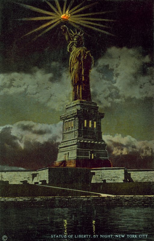 Statua Wolności, Nowy Jork, Nowy Jork, USA (kolorowe zdjęcie) autorstwa American Photographer (after)