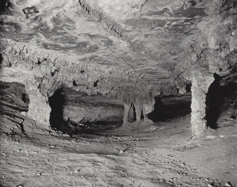 Sala Małżeńska, Jaskinia Mamuta, Kentucky (zdjęcie czarno-białe) autorstwa American Photographer (after)