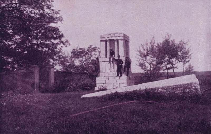 Grób nad grobem matki Waszyngtona we Fredericksburgu w Wirginii (zdjęcie czarno-białe) autorstwa American Photographer (after)