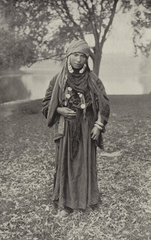 Beduinka z pustyni autorstwa American Photographer