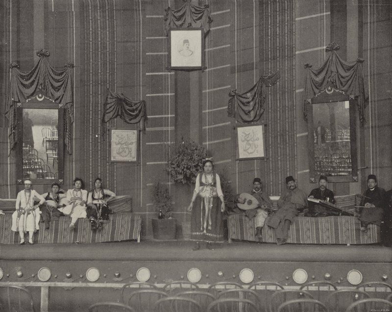 Taniec na ulicy Kairskiej Teatru autorstwa American Photographer