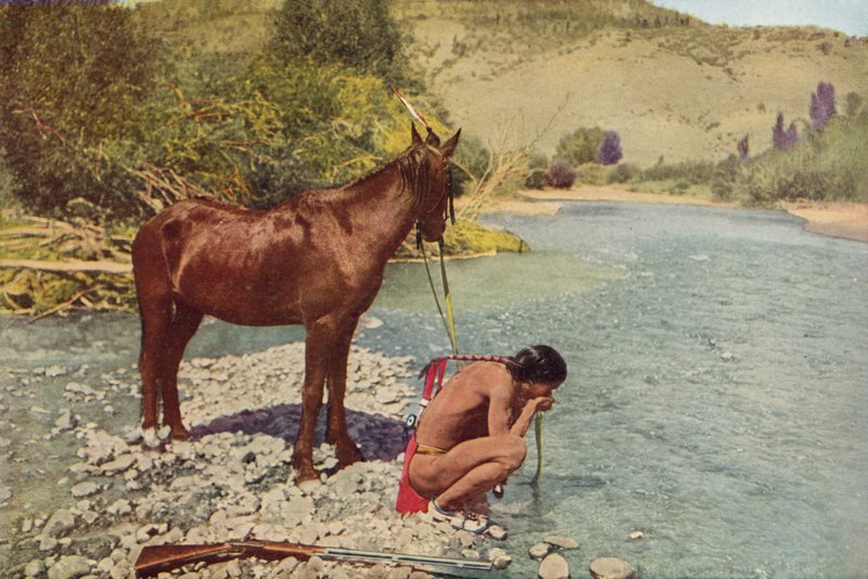 Wojownik Apaczów, Rio Navaho, Arizona (kolorowe zdjęcie) autorstwa American Photographer