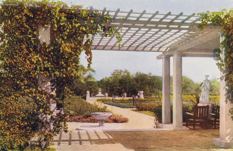 Chicago: Sunken Garden, Humboldt Park (zdjęcie kolorowe) autorstwa American Photographer